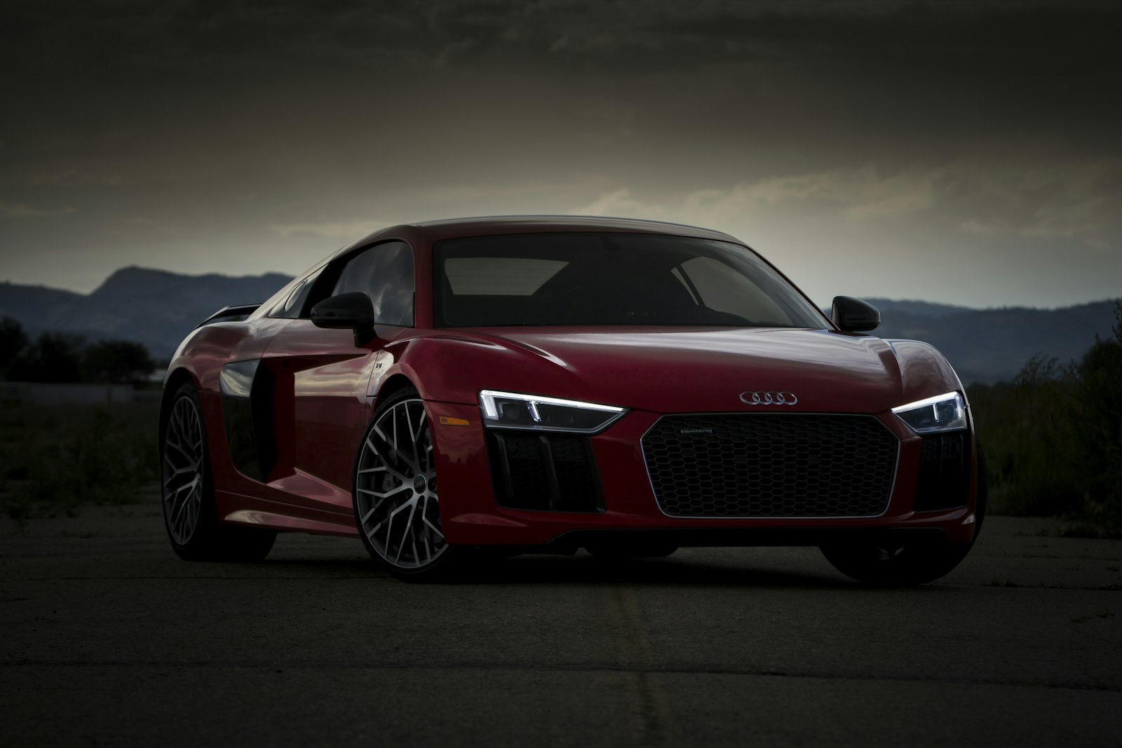 Audi R8 rojo listo para la entrega